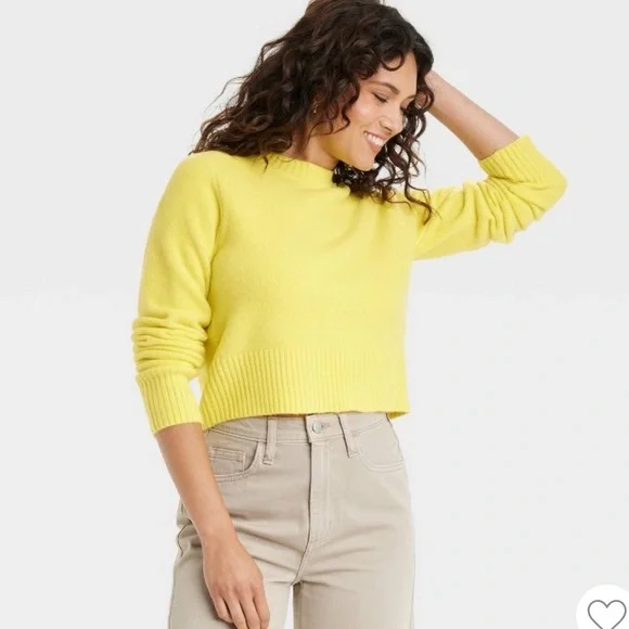 ✨NWT✨ UNIVERSAL THREAD Crew Neck Cashmere Like Yellow Sweater - Medium & Large - Picture 1 of 8